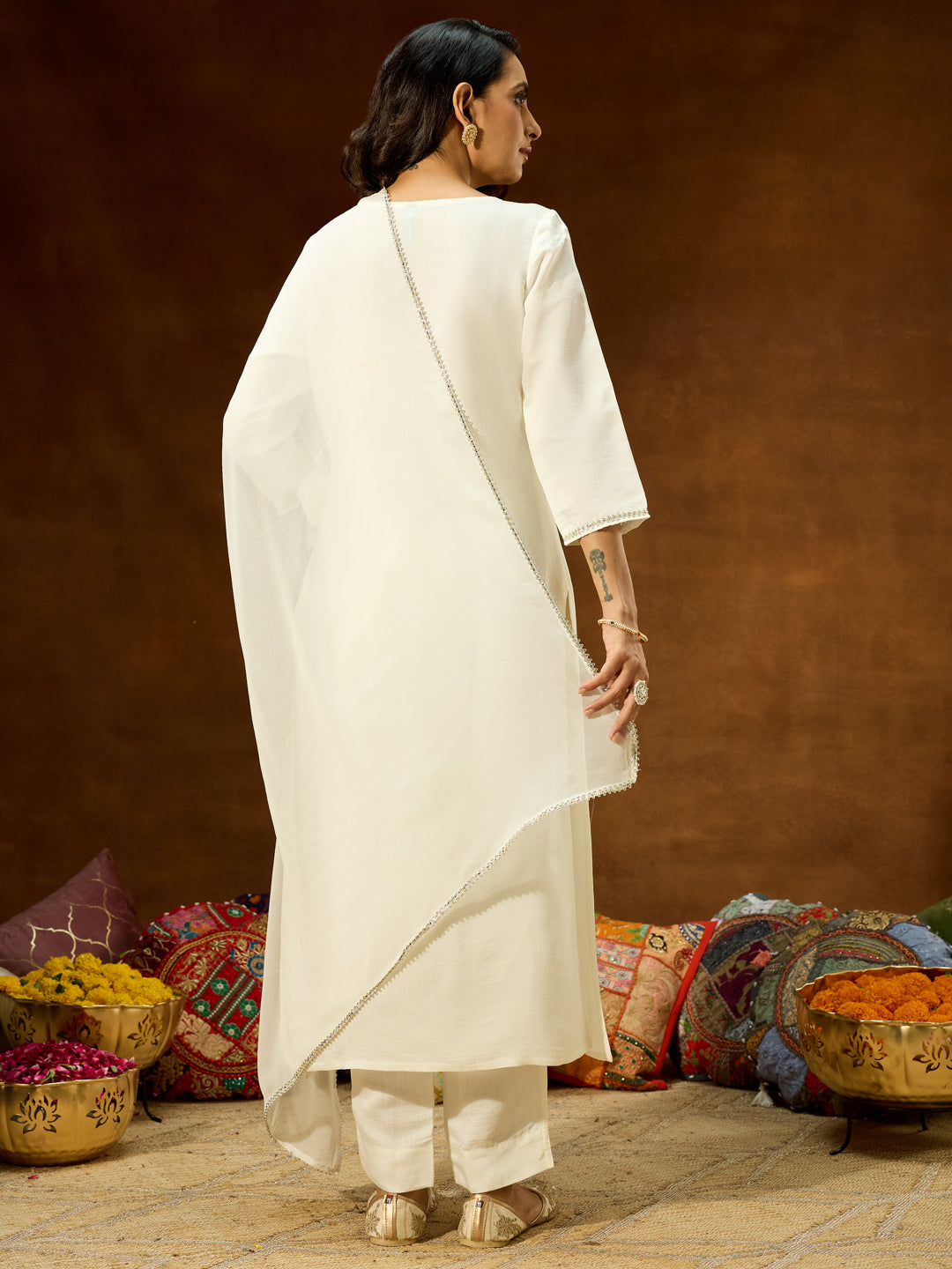 Janasya Women's White Silk Blend Embroidered Straight Kurta Set