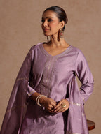 Janasya Women's Lavender Silk Blend Embellished Straight Kurta Set