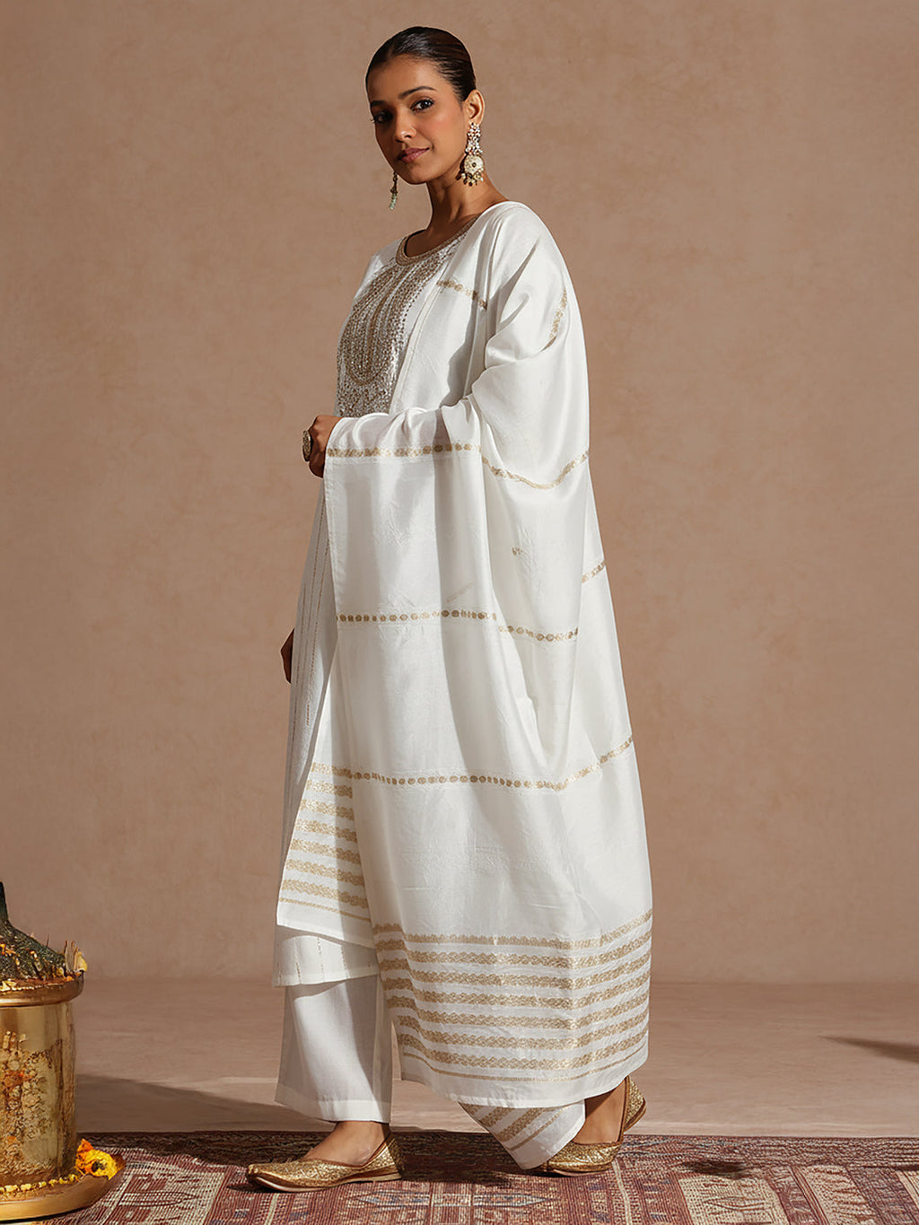 Janasya Women's Off White Silk Blend Embellished Zari Embroidered Straight Kurta Set