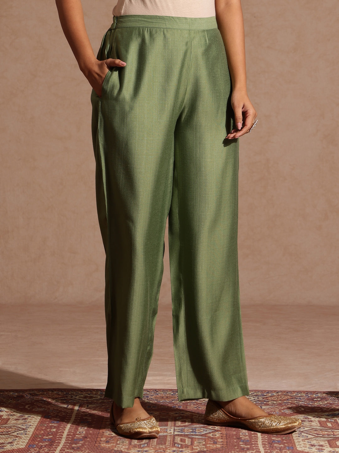 Janasya Women's Green Silk Blend Embellished Straight Kurta Set - qivii