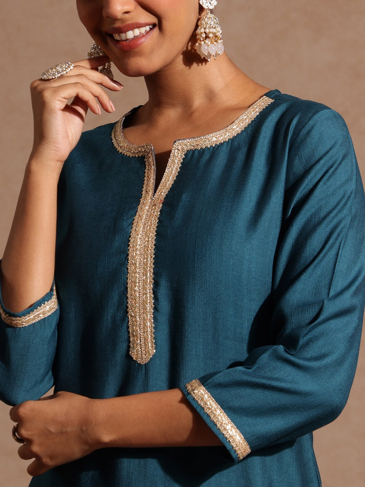 Janasya Women's Teal Blue Silk Blend Yoke Design Straight Kurta Set With Printed Jacquard Dupatta - qivii