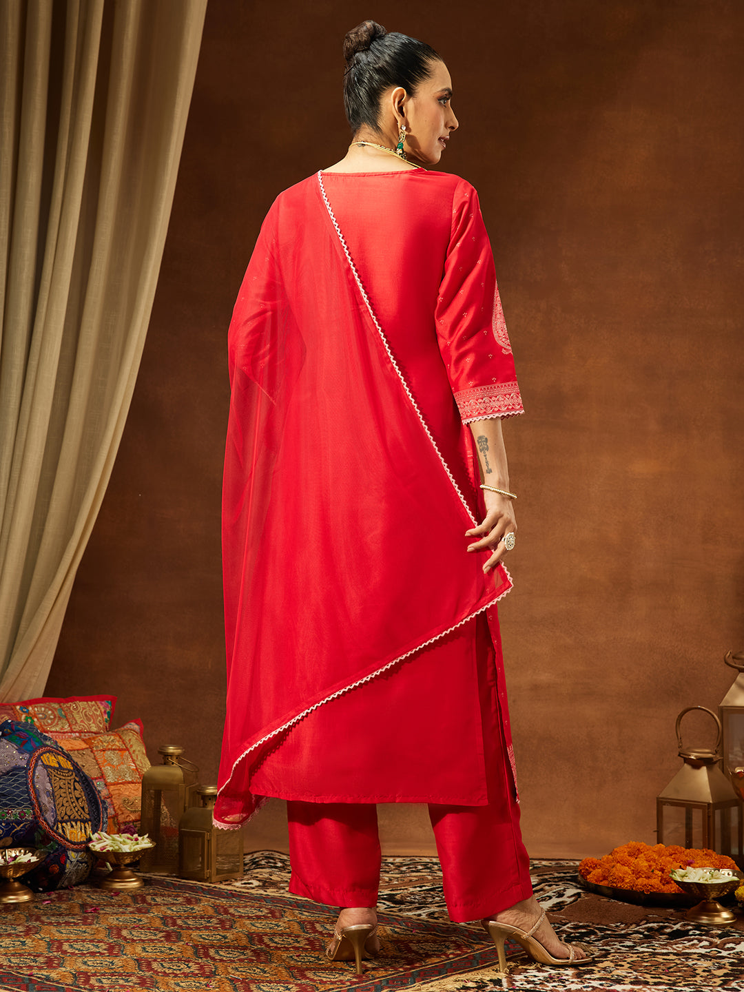 Janasya Women's Red Silk Blend Ethnic Printed Straight Kurta Set