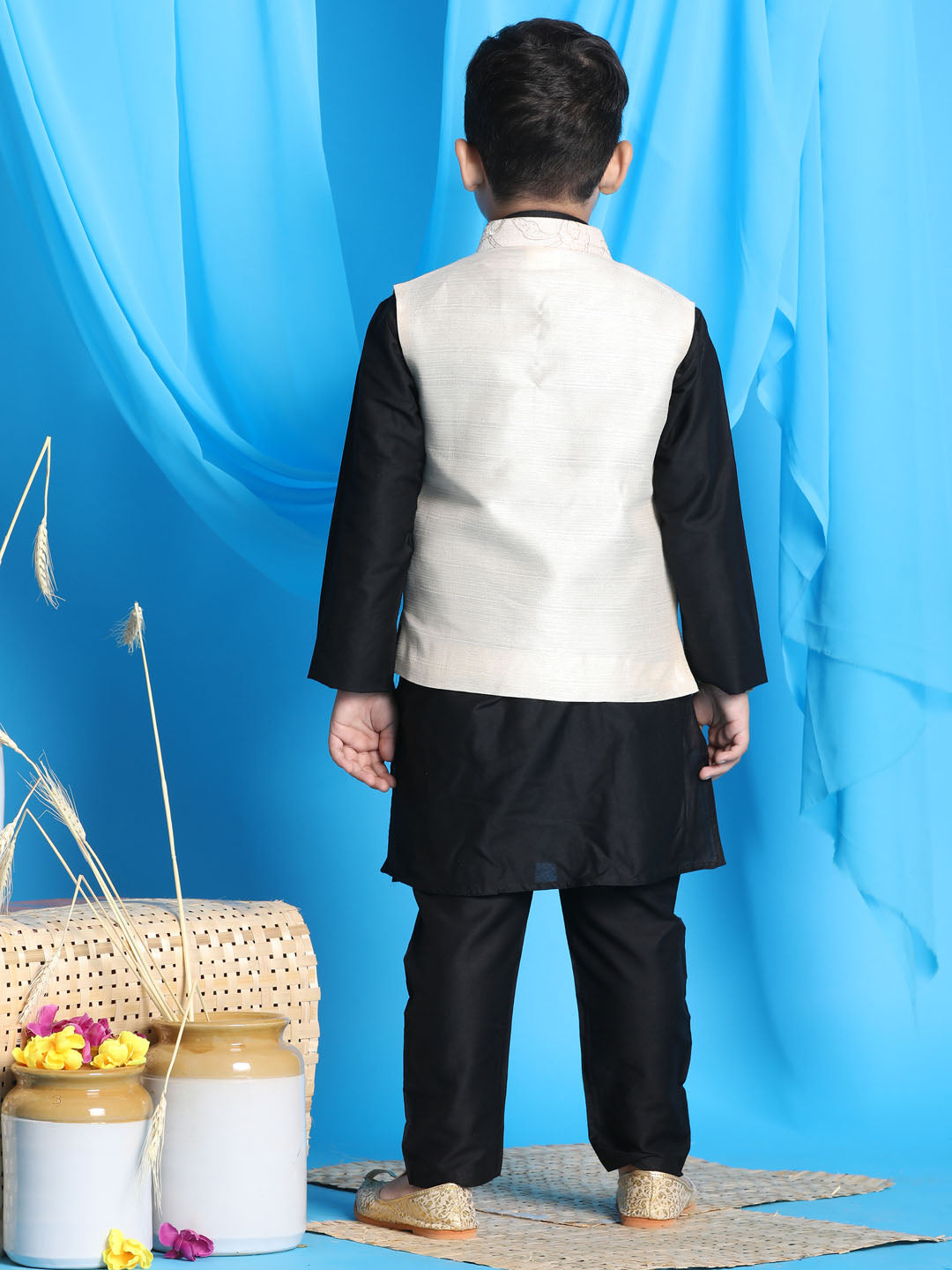 VASTRAMAY Boy's Beige Embroidered Nehru Jacket With Black Kurta Pyjama Set - qivii