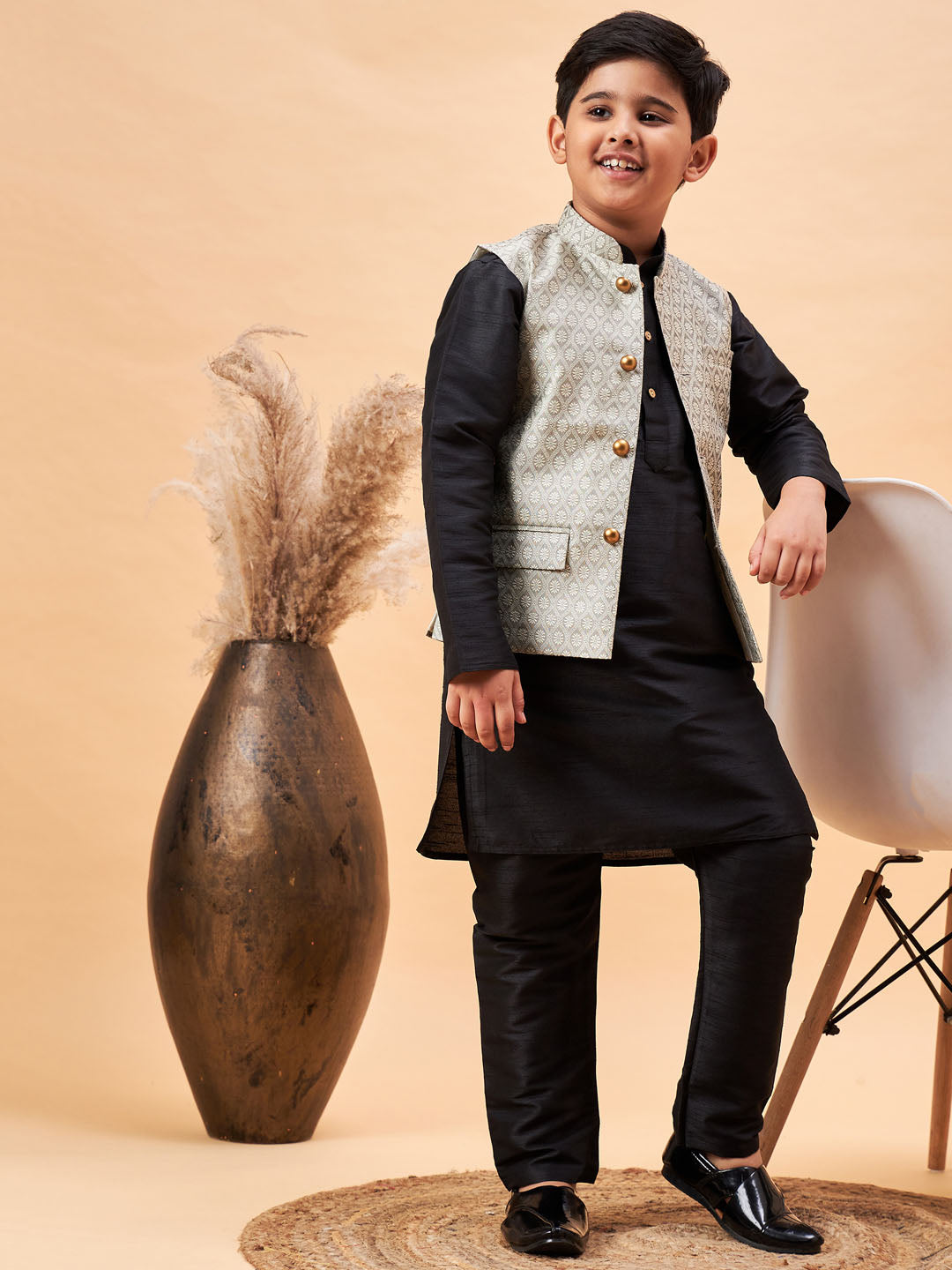 VASTRAMAY Boy's Beige Woven Nehru Jacket With Black Kurta Pyjama Set - qivii