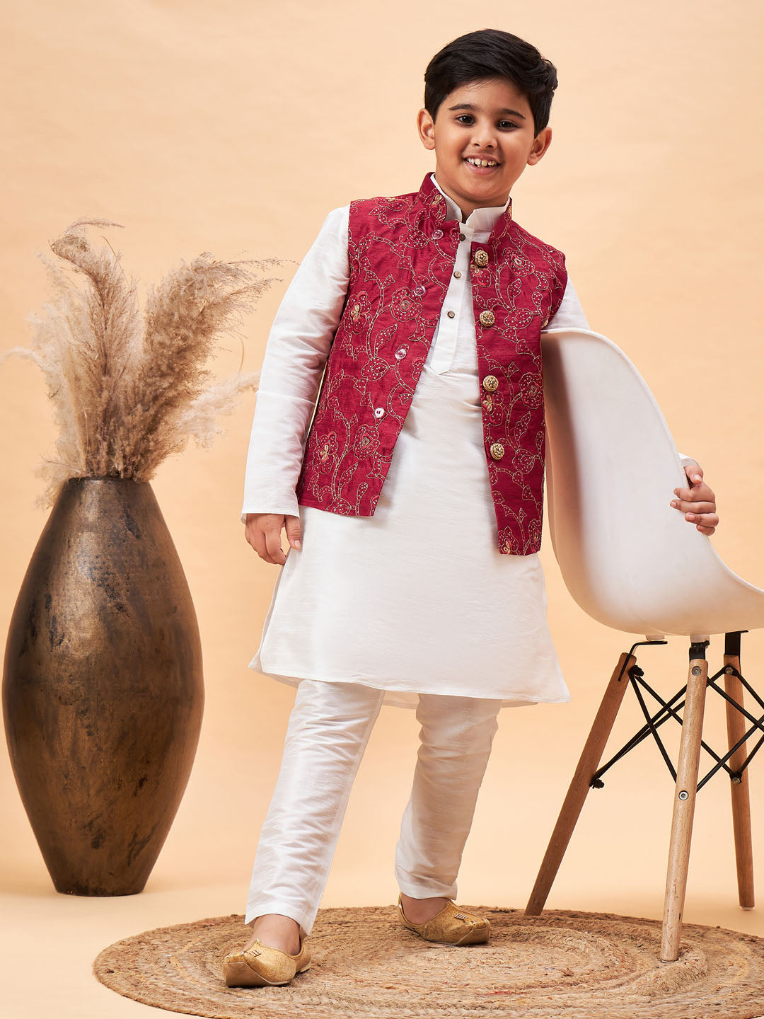 VASTRAMAY Boy's Maroon Nehru Jacket With White Kurta And Pyjama Set - qivii