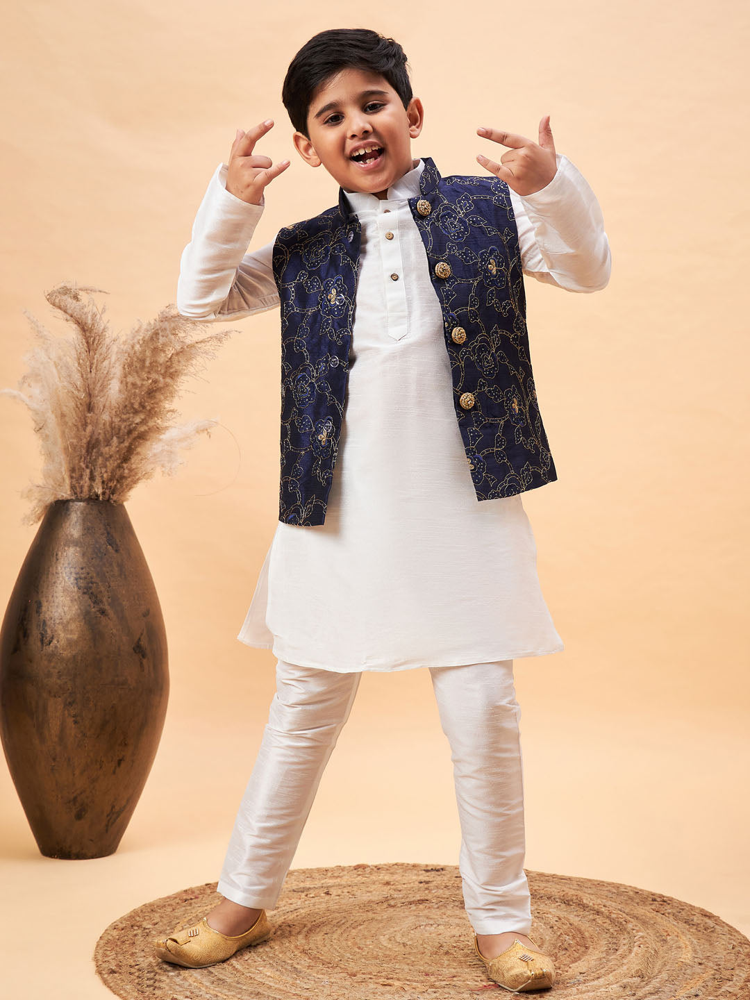 VASTRAMAY Boy's Navy Blue Nehru Jacket With White Kurta And Pyjama Set - qivii