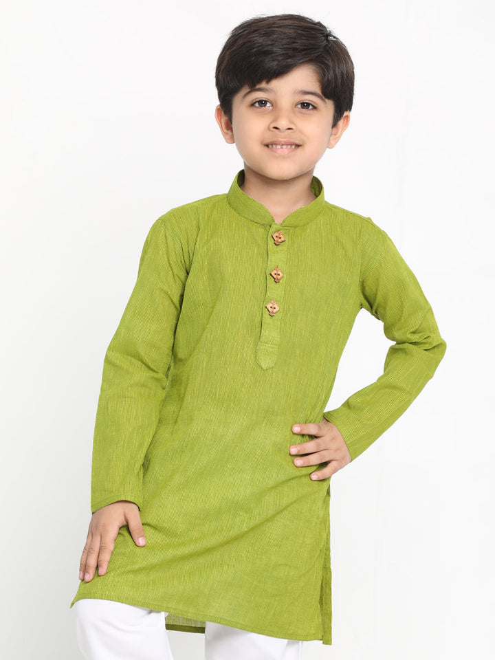 VASTRAMAY Boy's Green Cotton Kurta - qivii