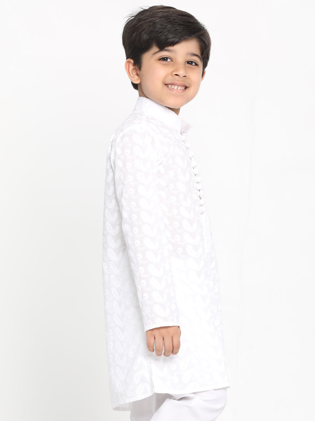 Vastramay Boy's White Lukhnowi Chikankari Kurta - qivii