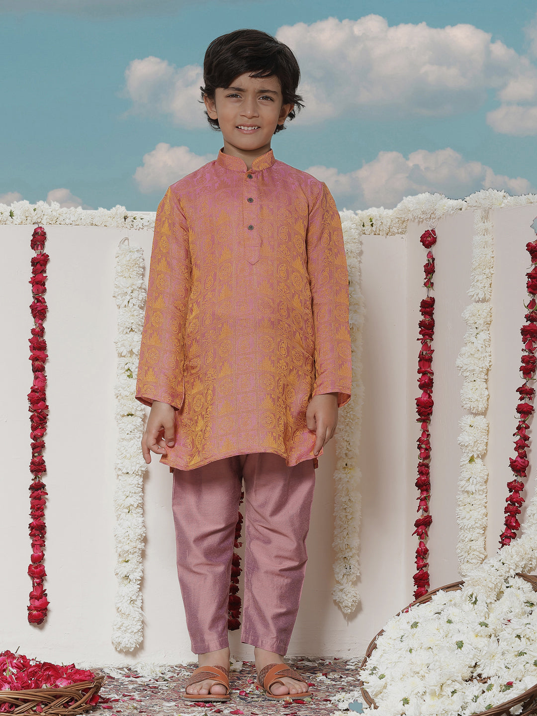 Vastramay Boys' Pink Jacquard Kurta Pyjama Set - qivii