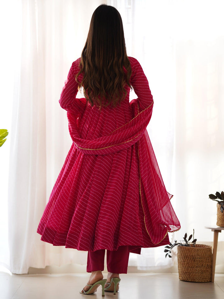 Perfect for weddings, cultural celebrations, or festive gatherings