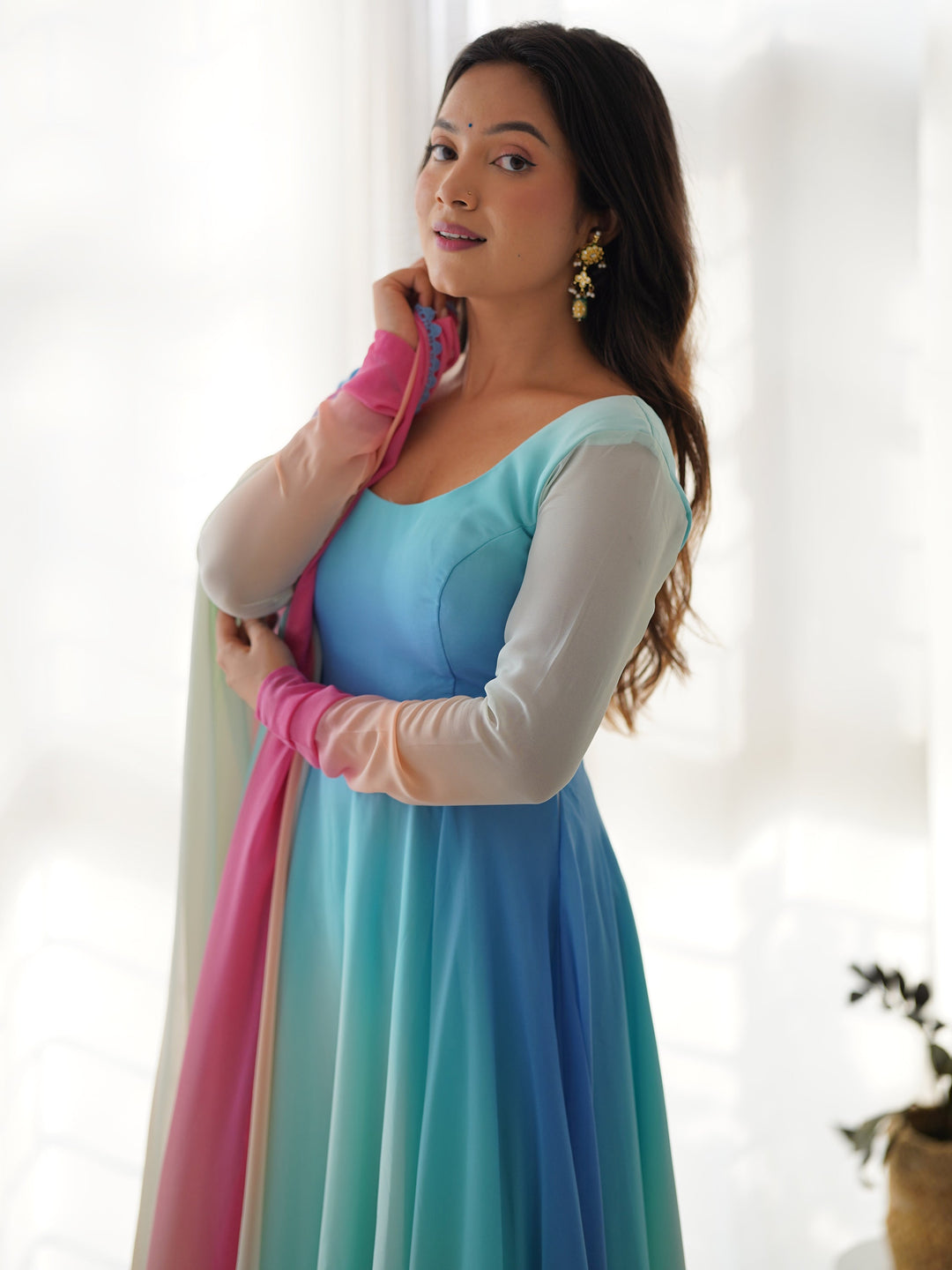 Elegant and harmonious outfit for any occasion