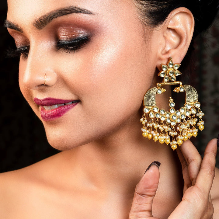 Archana Gold Plated Pachi Kundan Earrings - qivii