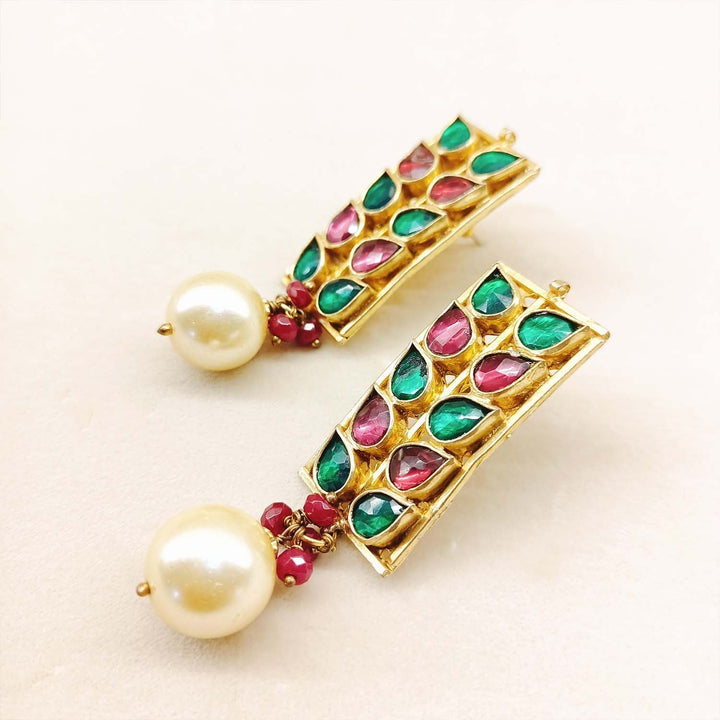 Advika Wine & Green Coloured Paachi Kundan Earrings - qivii