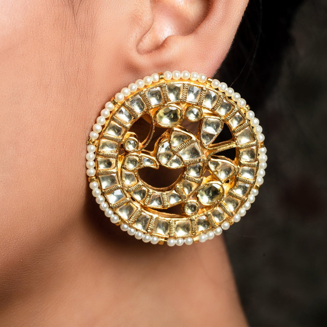 Aanchal Cream Beads Gold Plated Round Kundan Tops - qivii