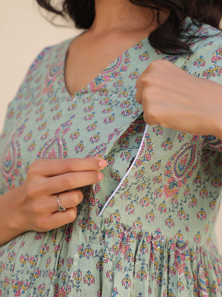 Light Green Pure Cotton Floral Printed A-line Maternity Kurta Pant Set - qivii