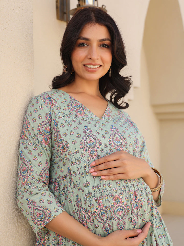 Light Green Pure Cotton Floral Printed A-line Maternity Kurta Pant Set - qivii