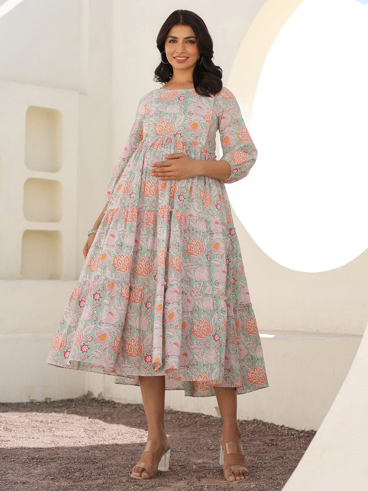 Light Green Pure Cotton Floral Printed Tiered Maternity Dress - qivii