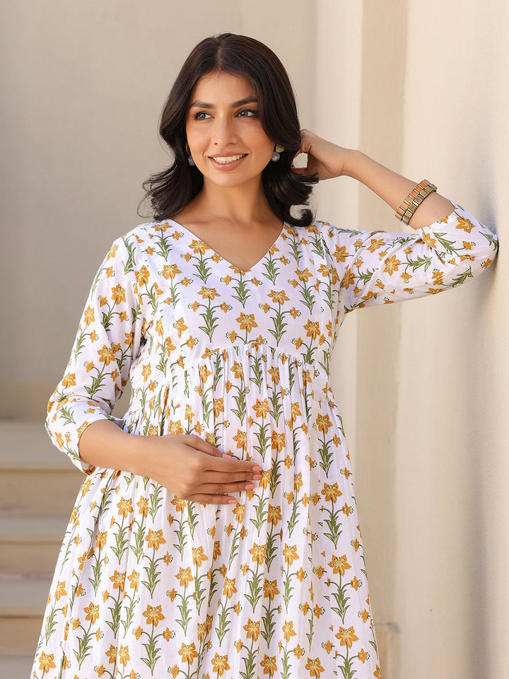 White Pure Cotton Floral Printed A-line Maternity Kurta - qivii