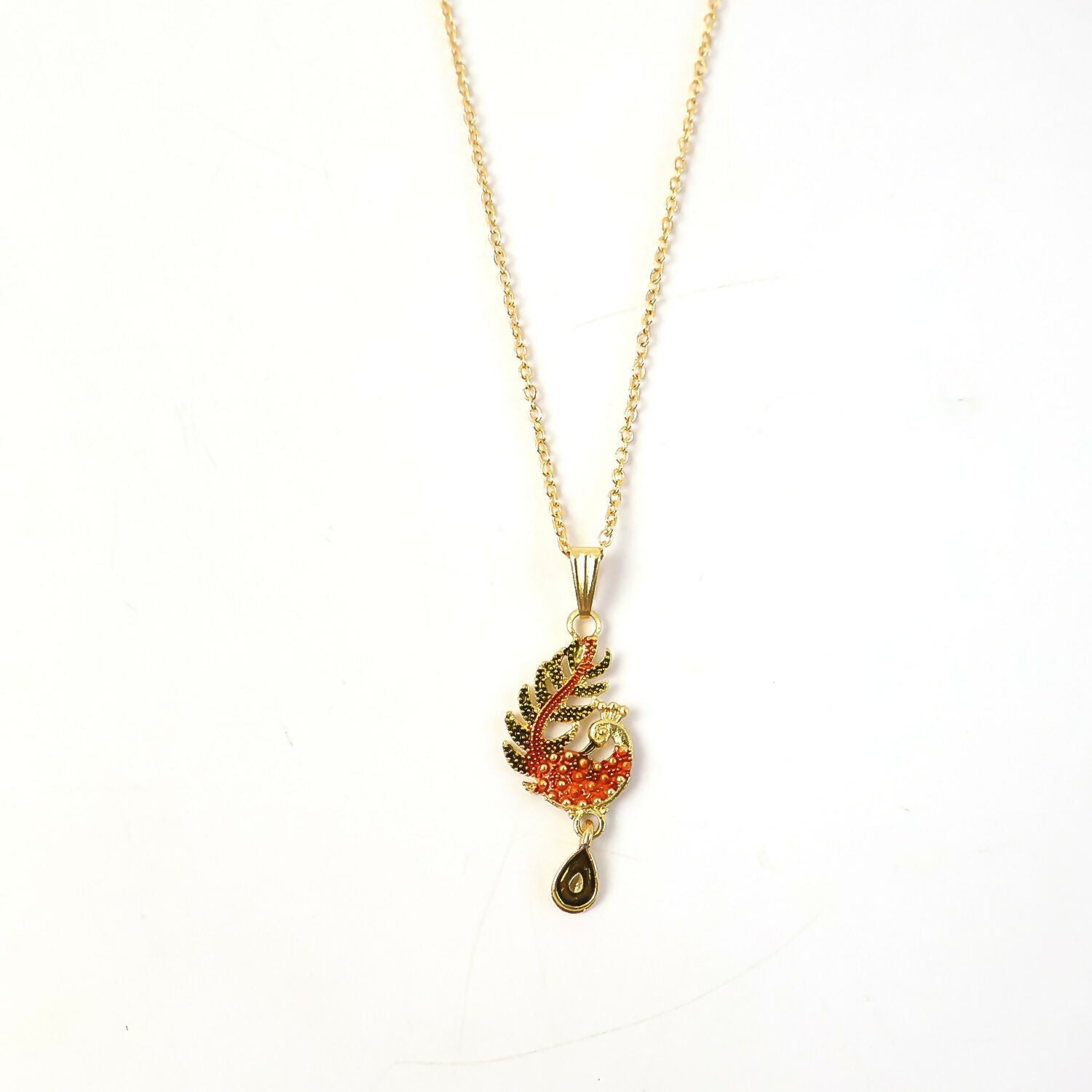 Graceful Peacock Motif Pendant Necklace with Chain for Women