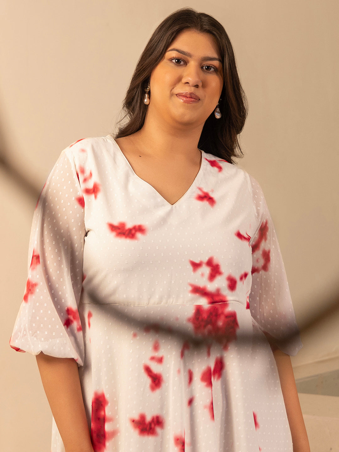 Plus Size Off White Dobby Georgette Tie & Dye Fit & Flare Dress - qivii