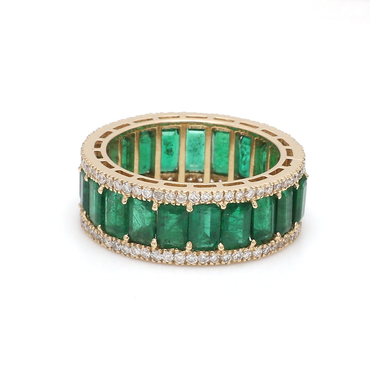 Emerald and Diamond Ring - qivii