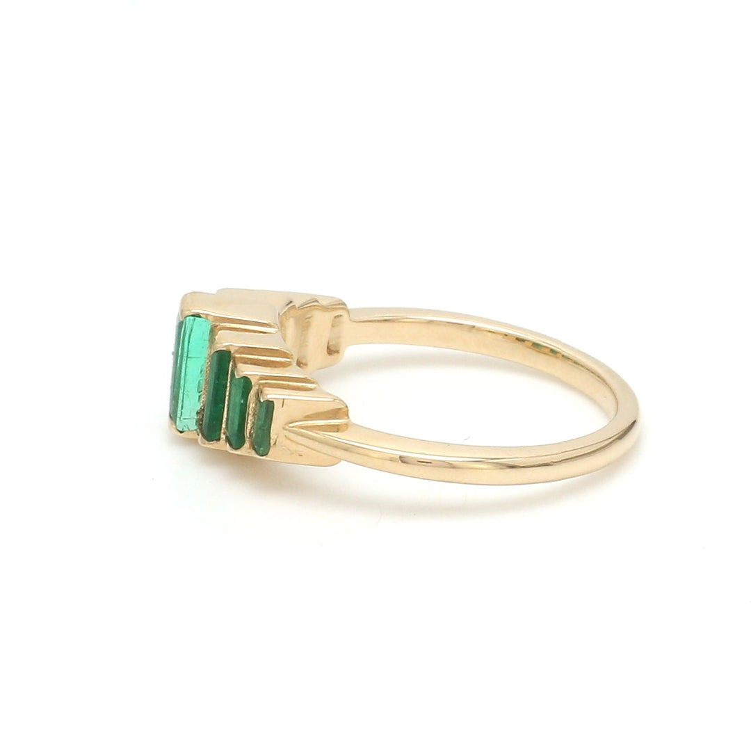Emerald Graduating Baguette Ring - qivii