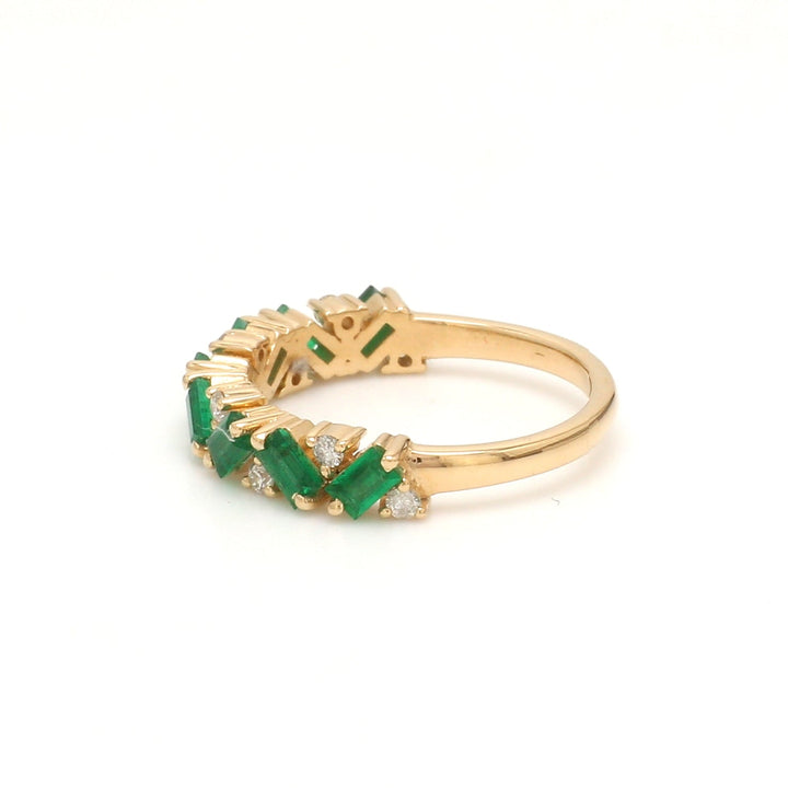 Emerald Baguette and Diamond Ring - qivii