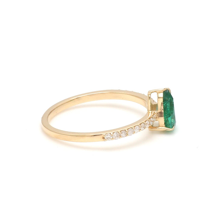 Emerald Pear Solitaire Diamond Ring - qivii
