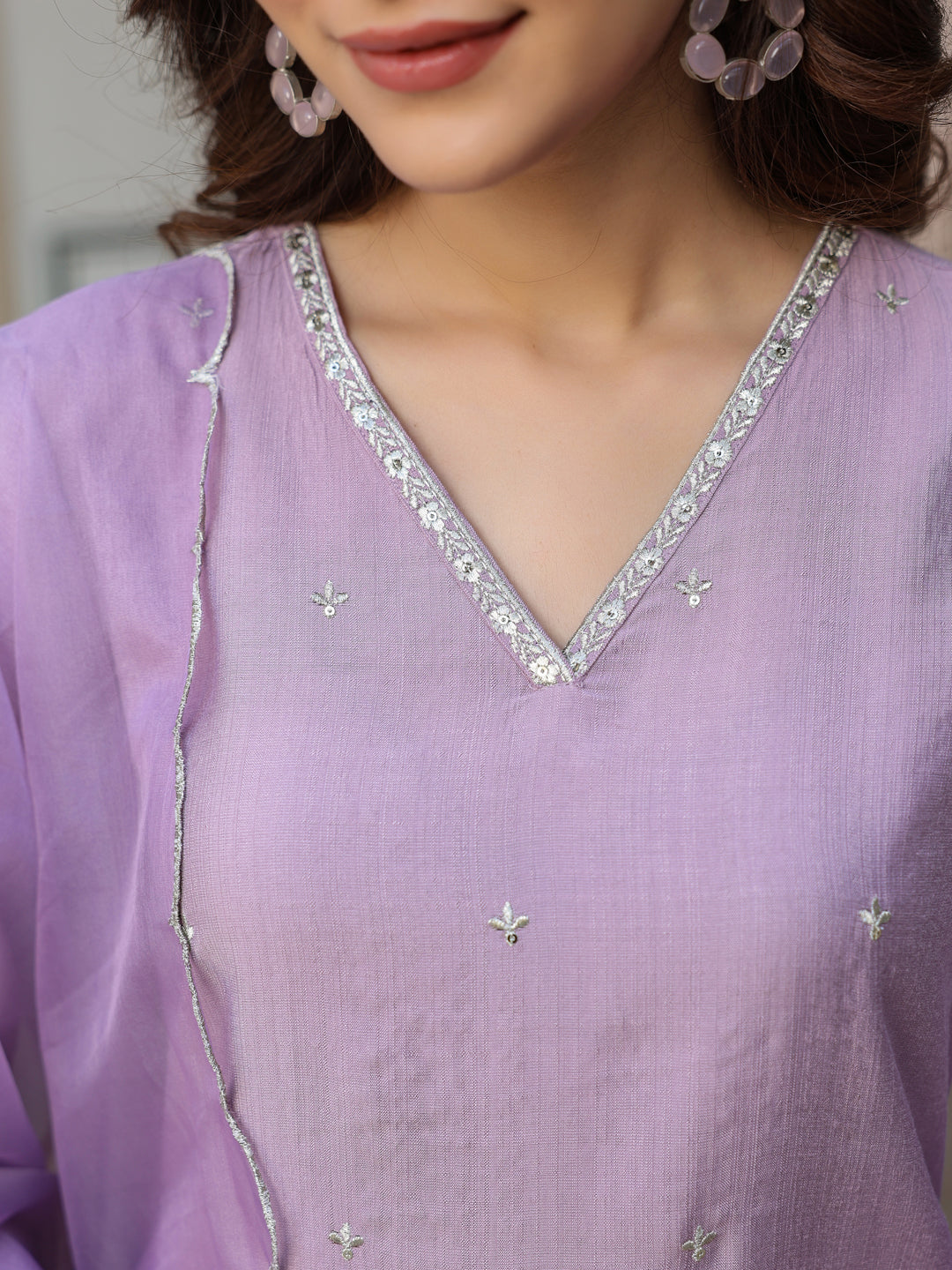 Women's Lavender Chinon Embellished Kurta with Pant and Dupatta