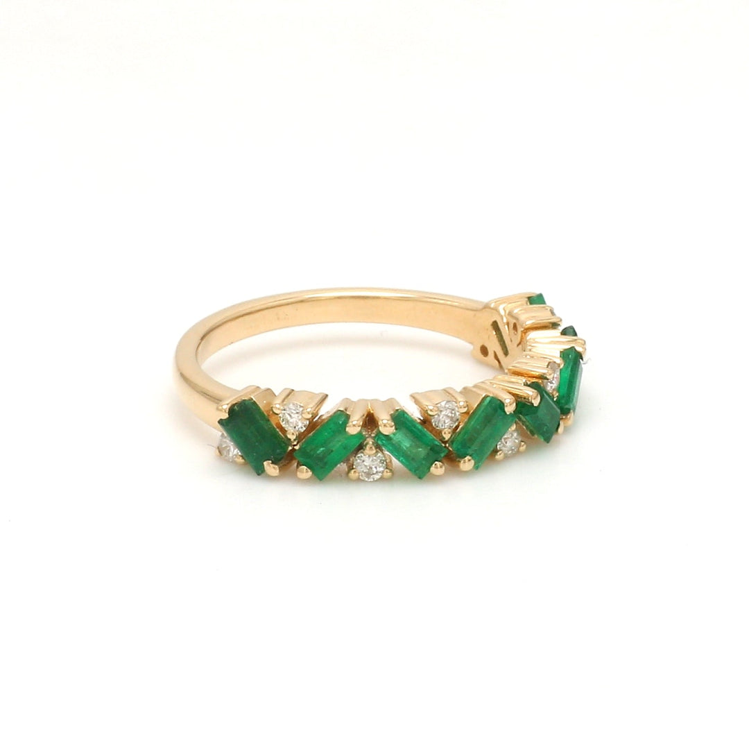 Emerald Baguette and Diamond Ring - qivii