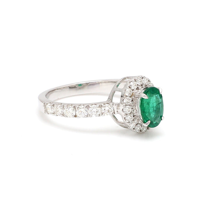 Emerald Oval Diamond Halo Ring - qivii