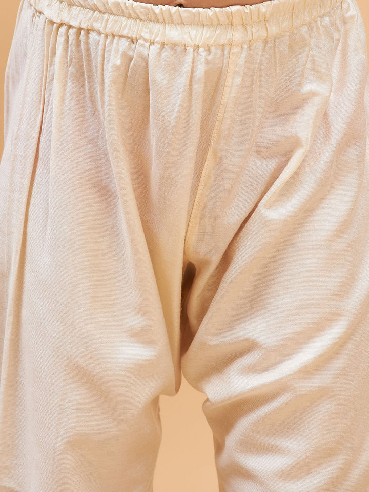 VASTRAMAY Boy's Green Indo Western Jacket With Cream Kurta And Pyjama Set - qivii