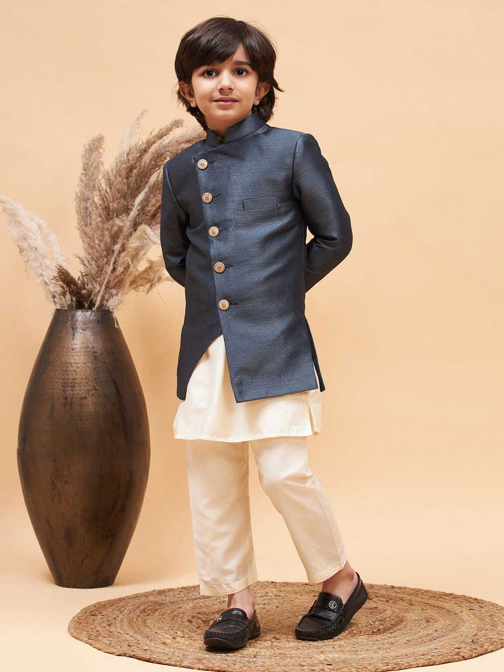 VASTRAMAY Boy's Grey Indo Western Jacket With Cream Kurta And Pyjama Set - qivii