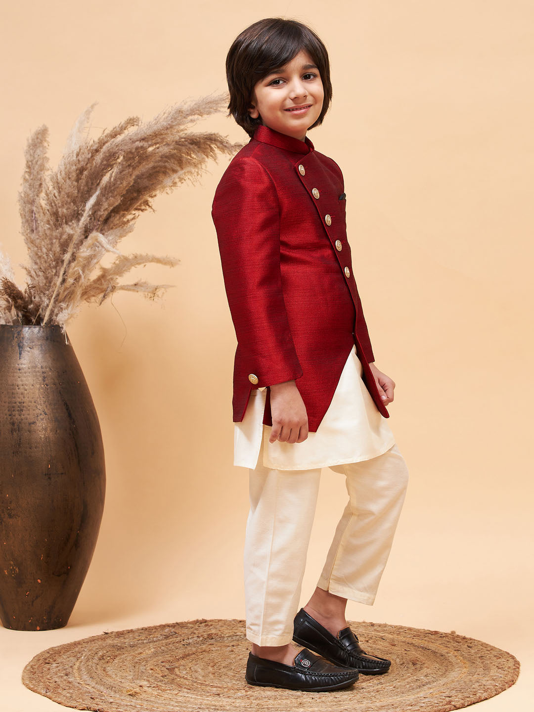VASTRAMAY Boy's Maroon Indo Western Jacket With Cream Kurta And Pyjama Set - qivii