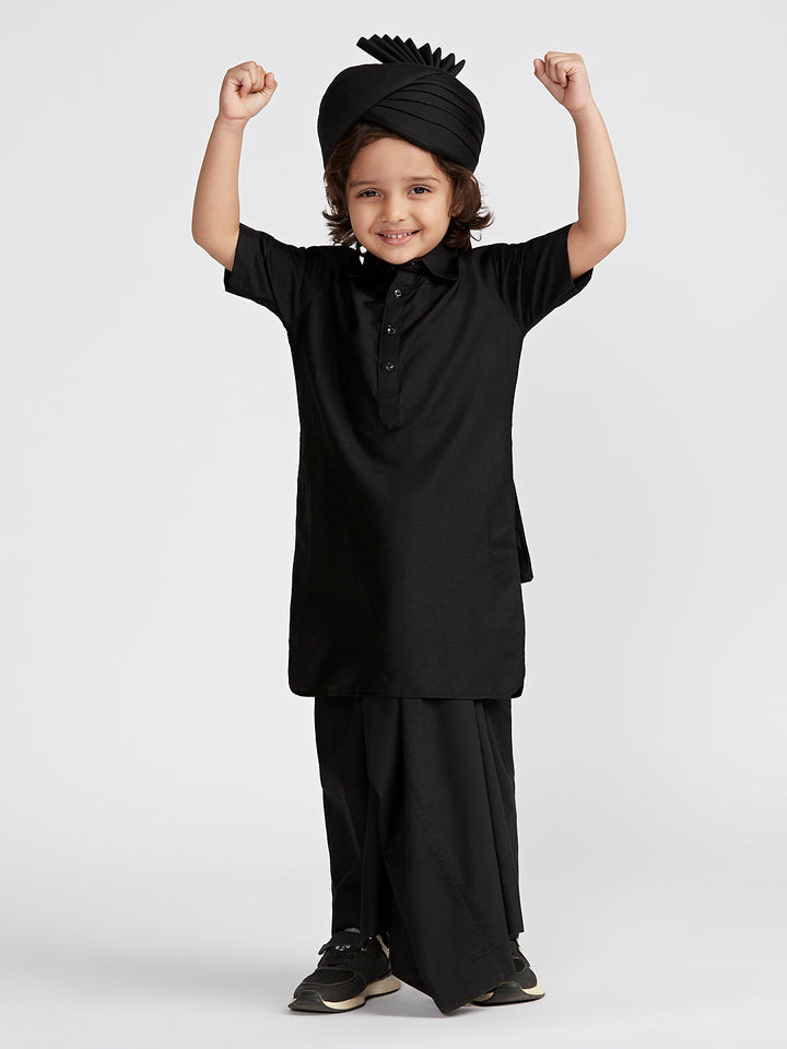 Boys' Black Viscose Kurta Lungi And Safa set - qivii