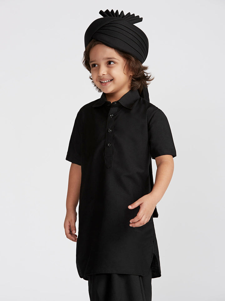 Boys' Black Viscose Kurta Lungi And Safa set - qivii