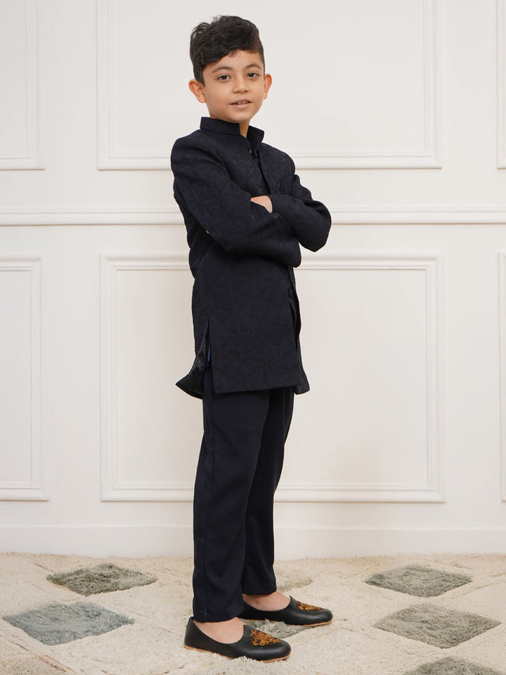 VASTRAMAY Boys' Navy Blue Open Indowestern set - qivii