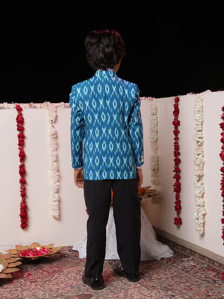 VASTRAMAY Boy's Aqua Ikkat Print Blazer - qivii