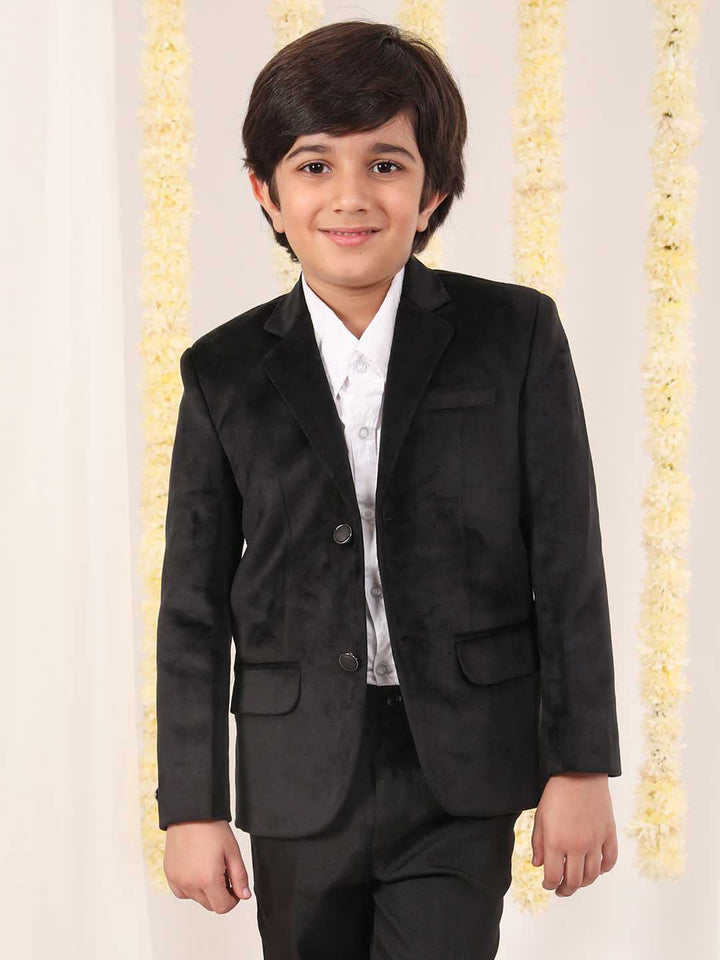 VASTRAMAY Boy's Black Velvet Blazer - qivii