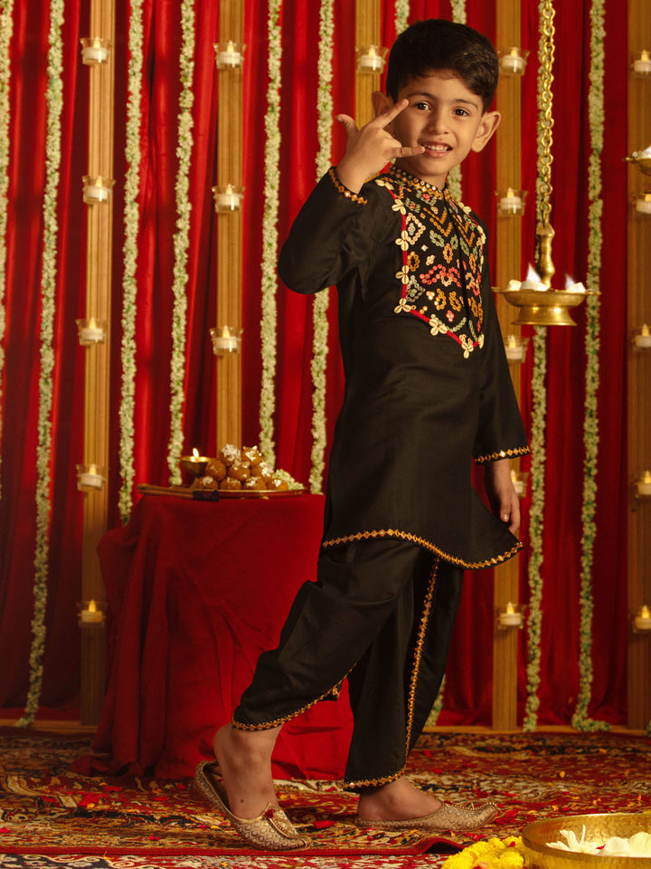 VASTRAMAY Boys' Black Navratri Special Embroidered Dhoti Kurta Set - qivii