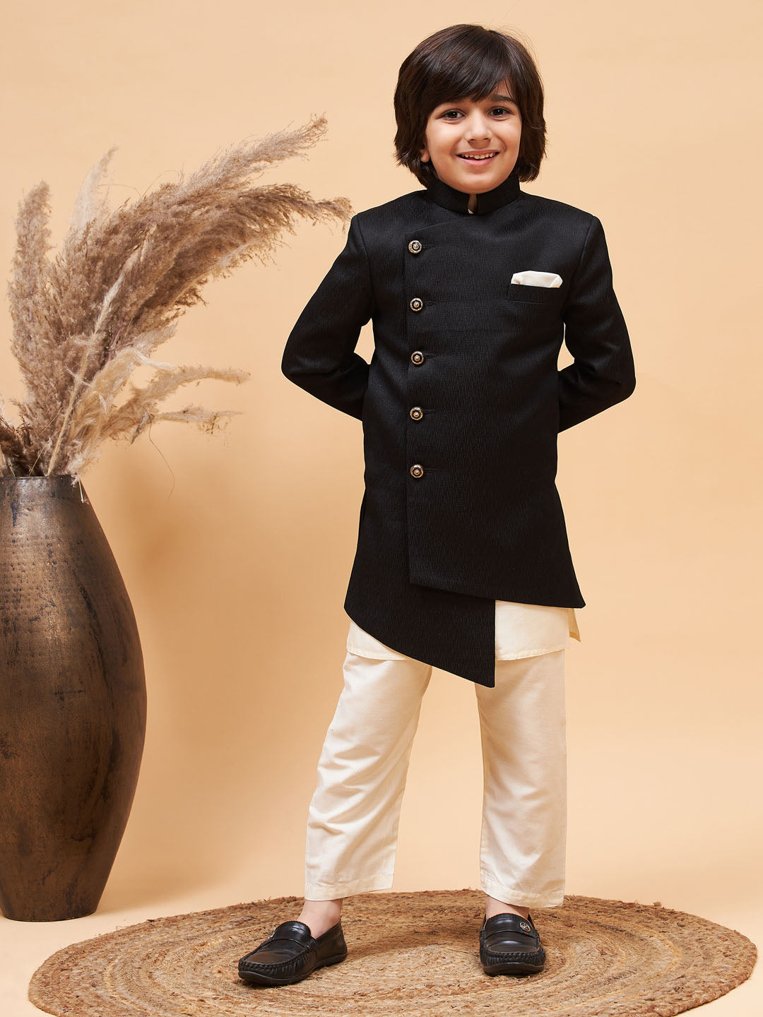VASTRAMAY Boys' Black Indo-western Set - qivii