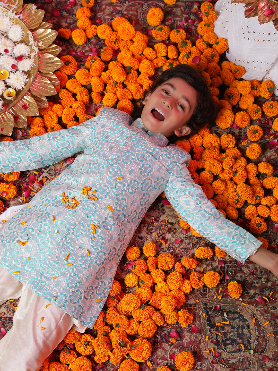 VASTRAMAY Boys' Blue Jacquard Sherwani Set - qivii