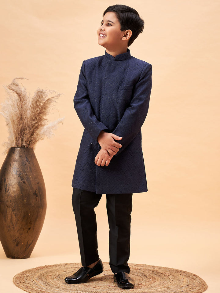 VASTRAMAY Boy's Navy Blue Glitter Indo Western Sherwani Set - qivii