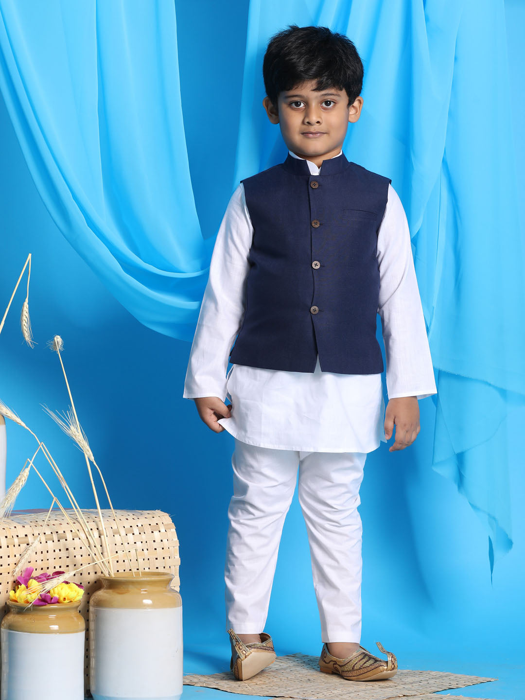 VASTRAMAY Boy's Navy Blue Solid Nehru Jacket With White Kurta Pyjama set - qivii