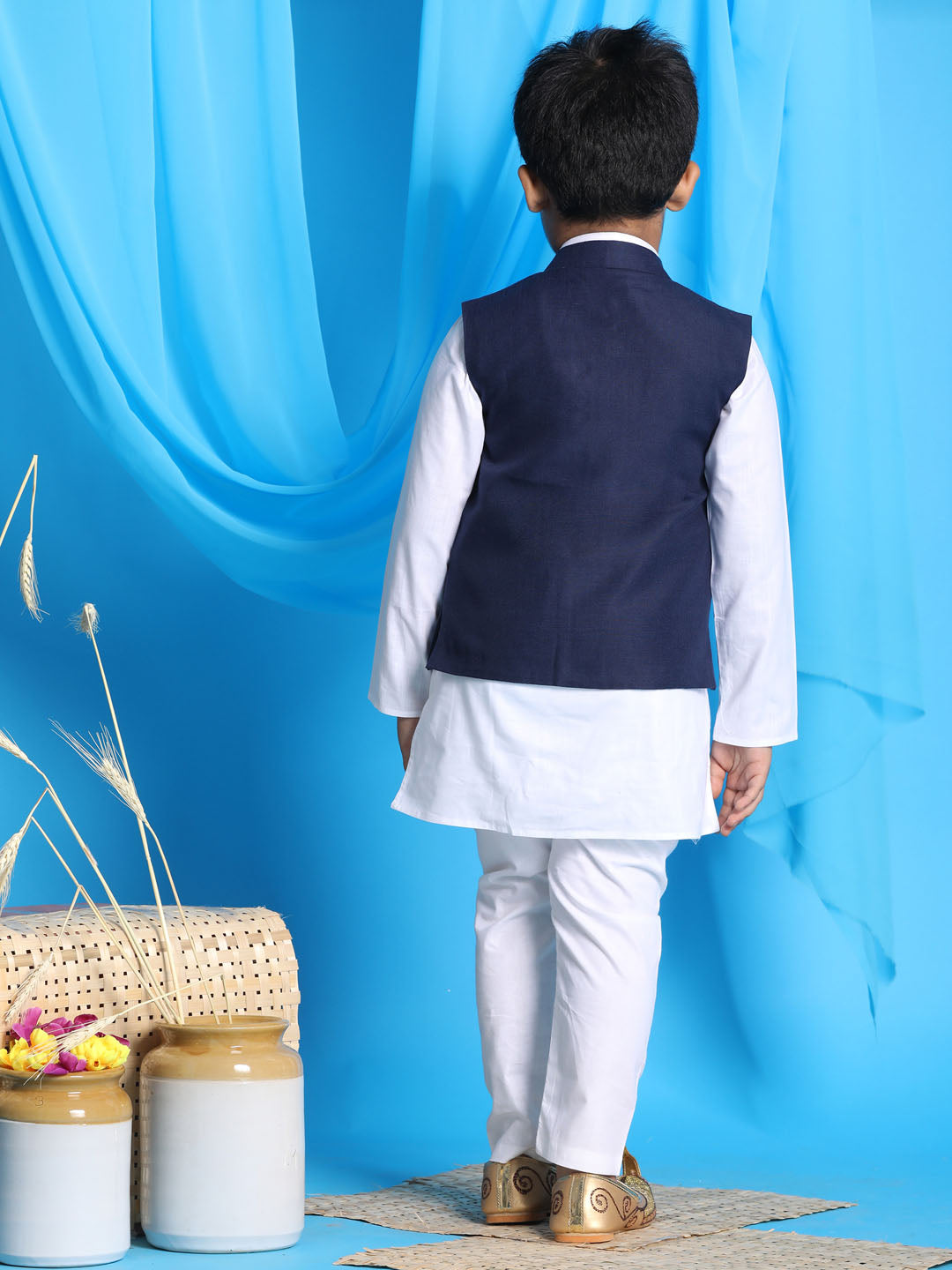 VASTRAMAY Boy's Navy Blue Solid Nehru Jacket With White Kurta Pyjama set - qivii