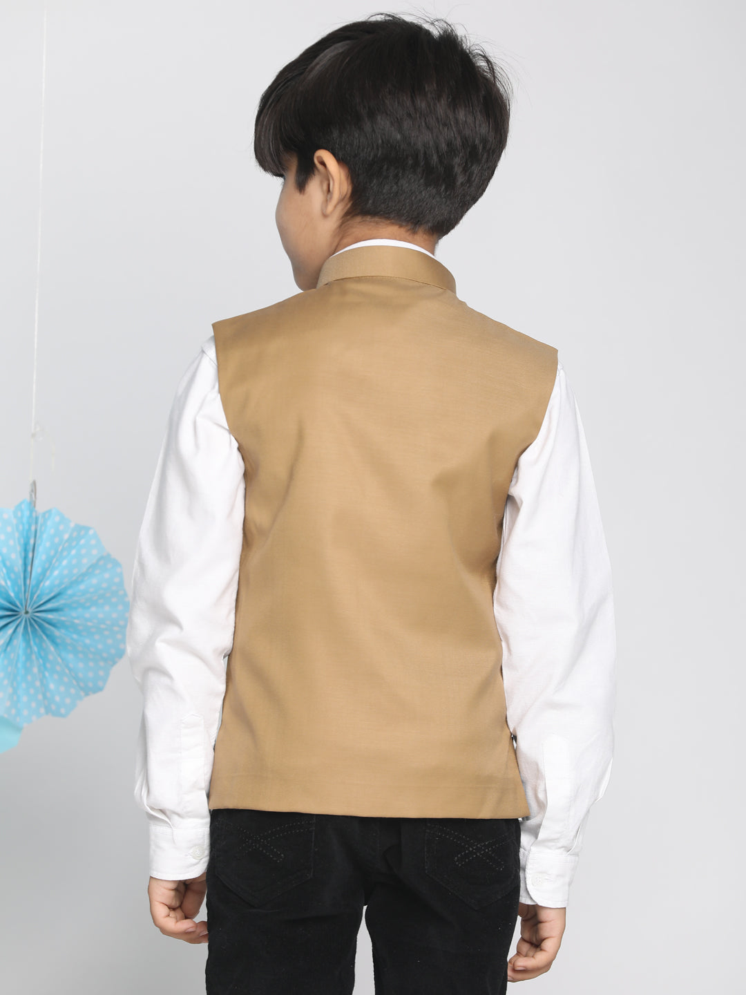 VASTRAMAY Boys Brown Solid Slim-Fit Satin Nehru Jacket - qivii