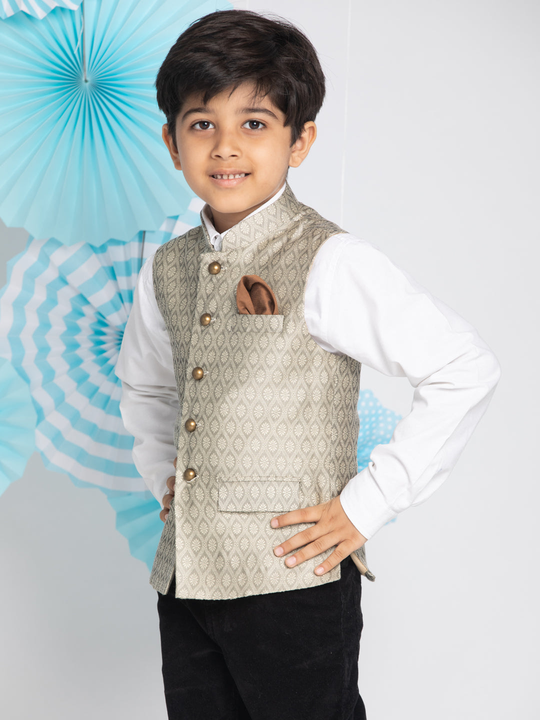 VASTRAMAY Boys Beige Nehru Jacket - qivii