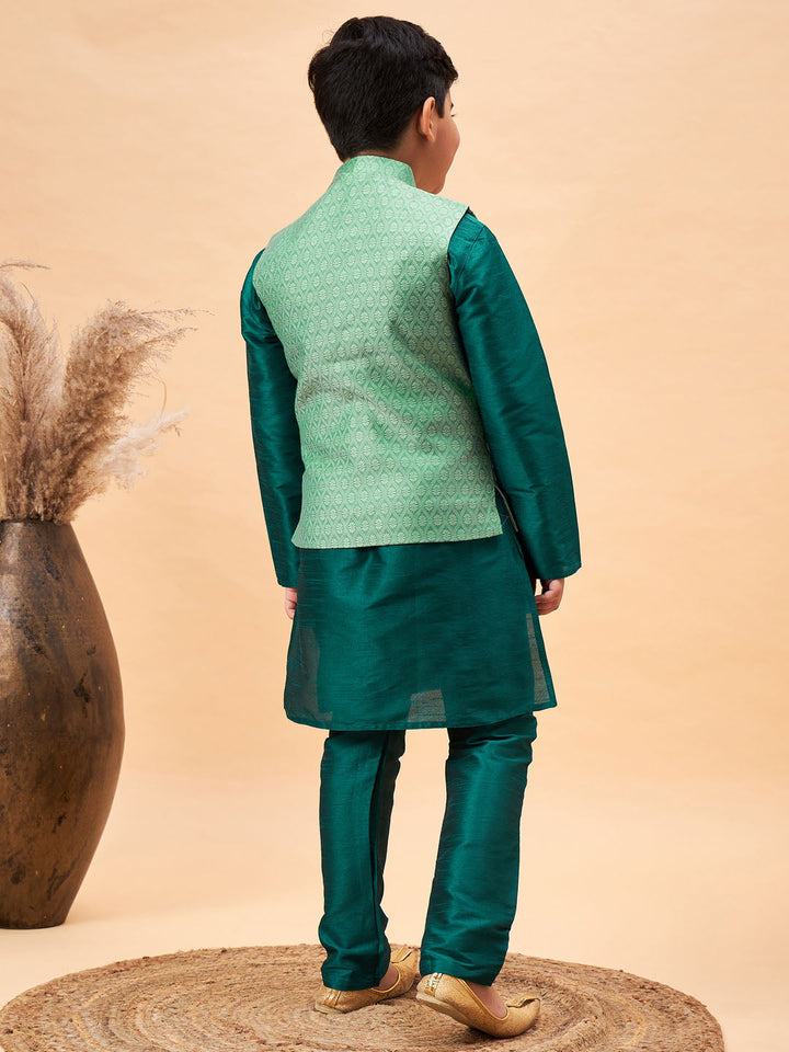 VASTRAMAY Boy's Green Woven Nehru Jacket With Green Kurta Pyjama Set - qivii