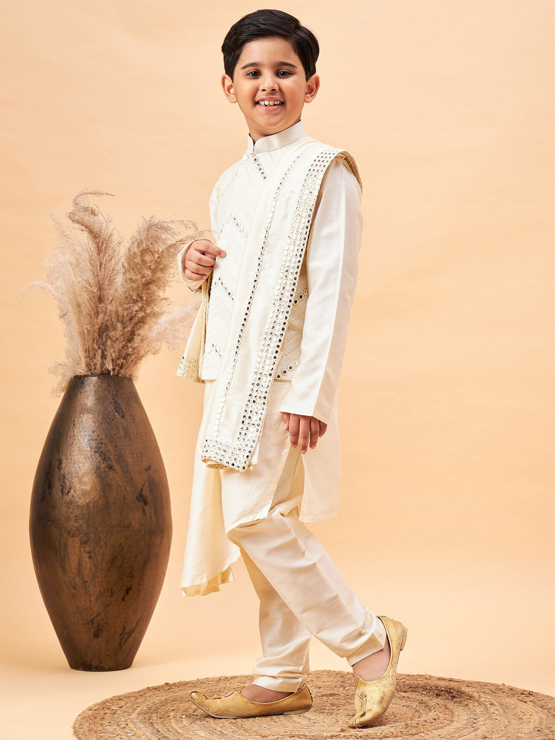 VASTRAMAY Boy's Cream Mirror Work Jacket And Pleated Kurta Pyjama Set With Ethnic Dupatta - qivii