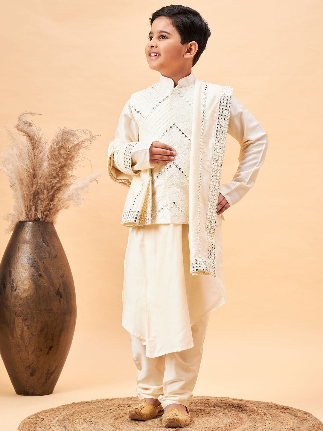 VASTRAMAY Boy's Cream Mirror Work Jacket And Pleated Kurta Pyjama Set With Ethnic Dupatta - qivii
